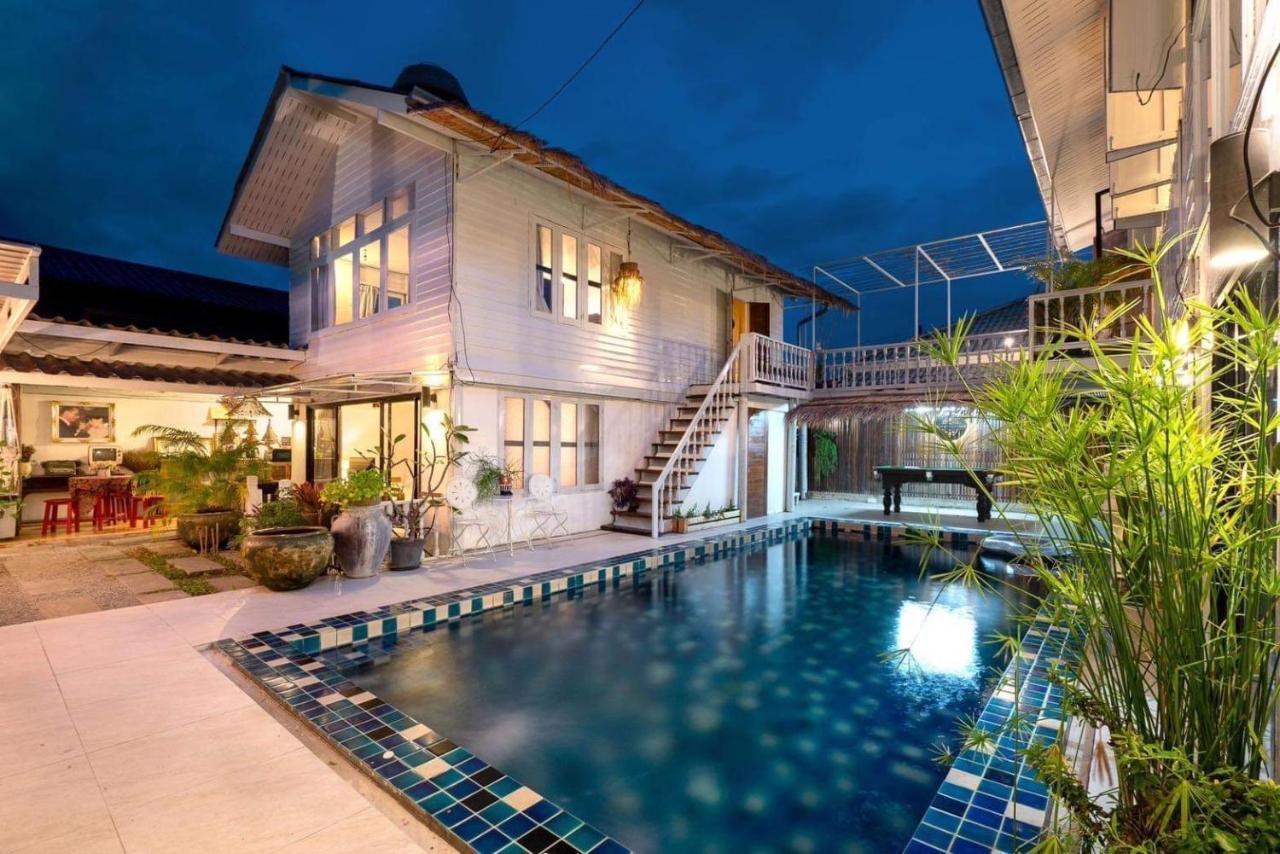 Gasthof Secret Garden Pool *