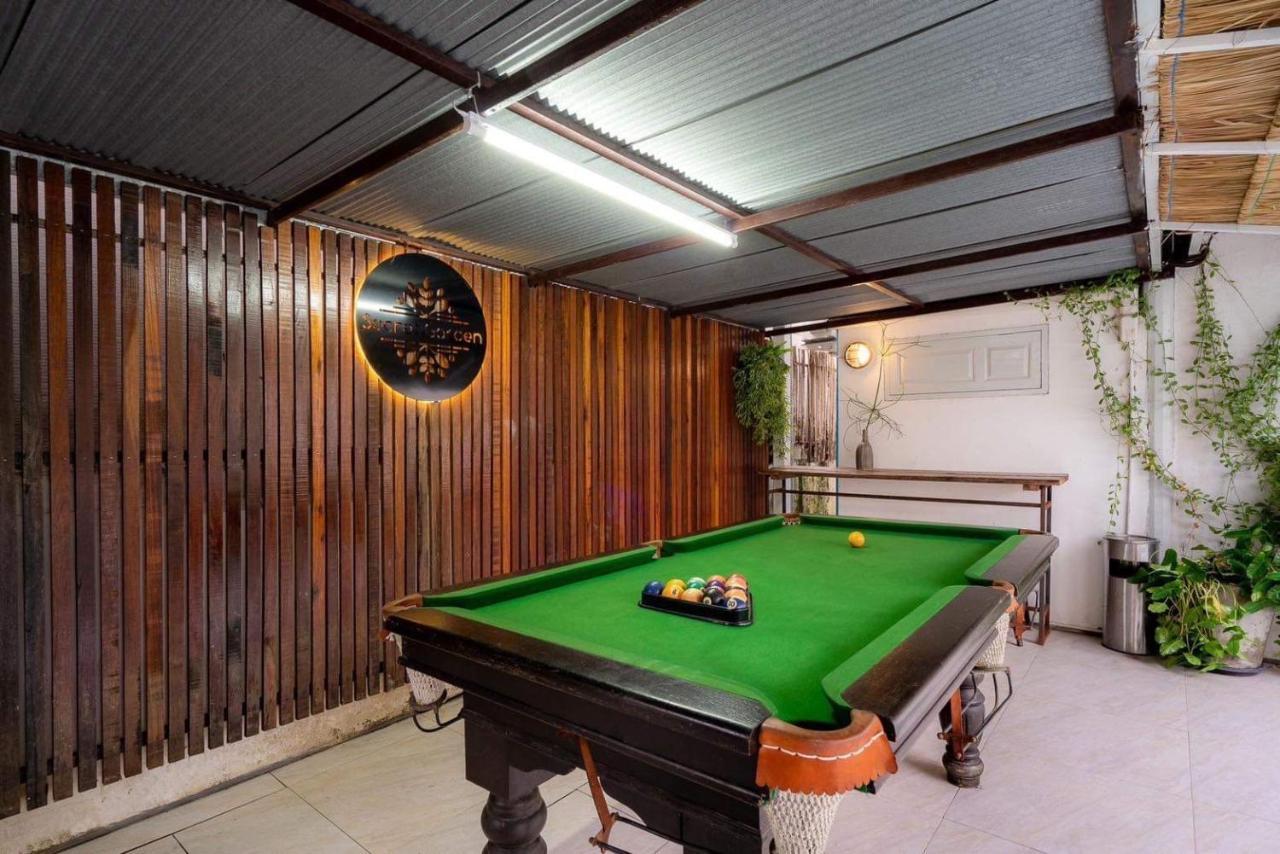 Secret Garden Pool * HHQ