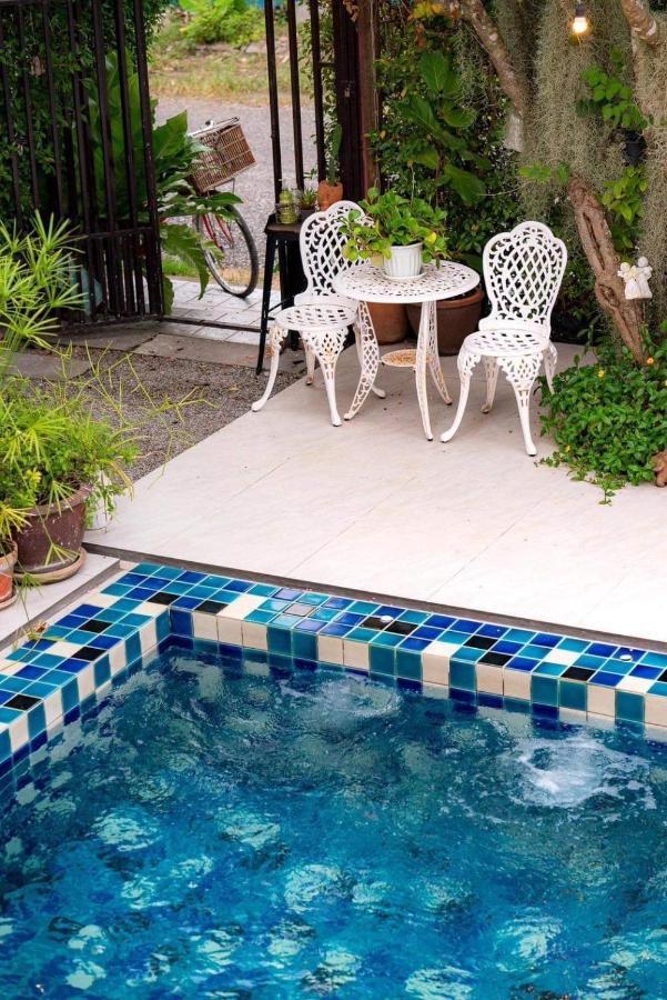 Secret Garden Pool HHQ