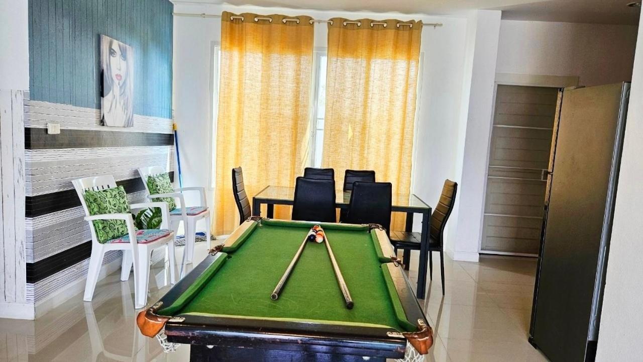 บ้านคริสติน่า พูลวิลล่า 3 ห้องนอน รองรับผู้เข้าพัก 8-15 คน Villa *