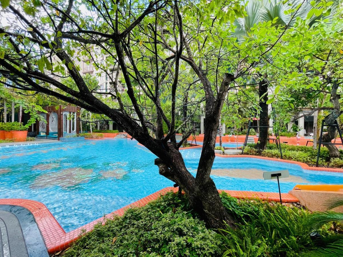 Nara Lahabana Hua Hin