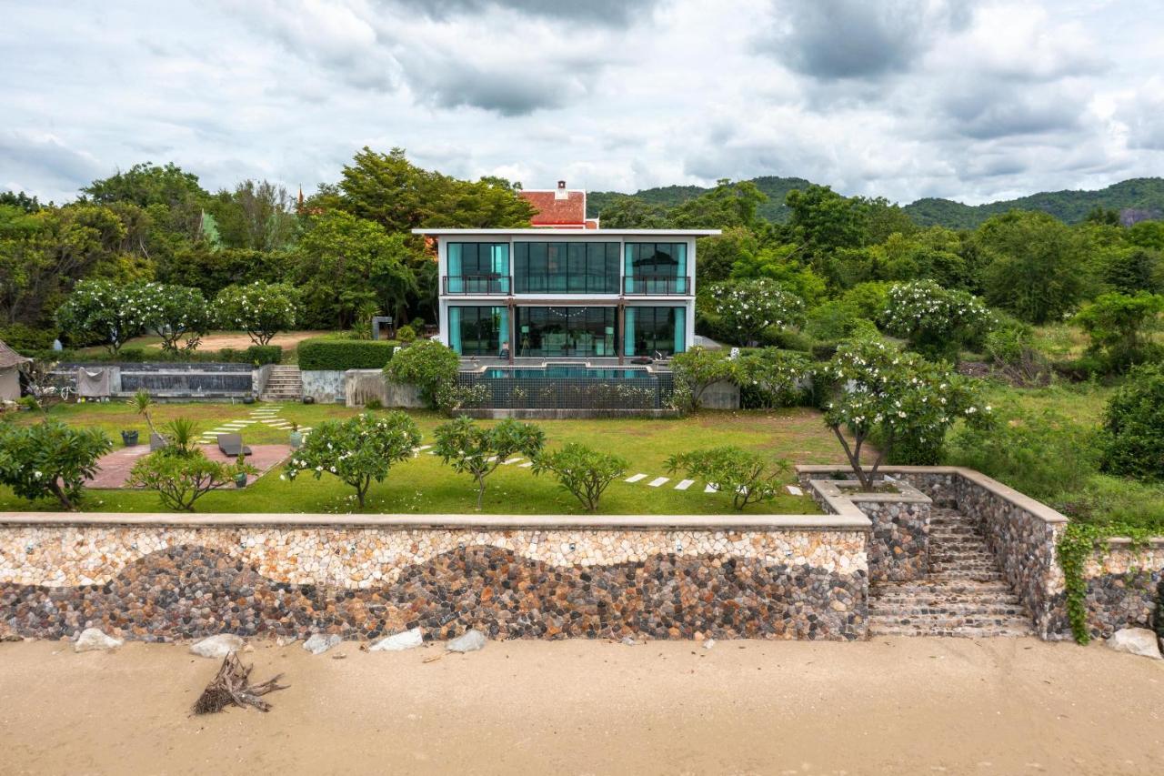 Villa Beachfront Modern 4 Bedroom Pool - Rv *