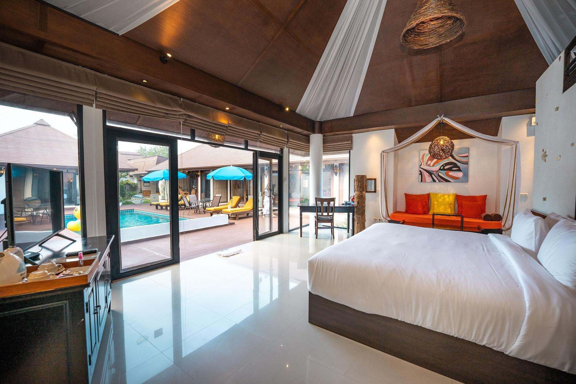 Dhevan Dara & - Pool Hua Hin