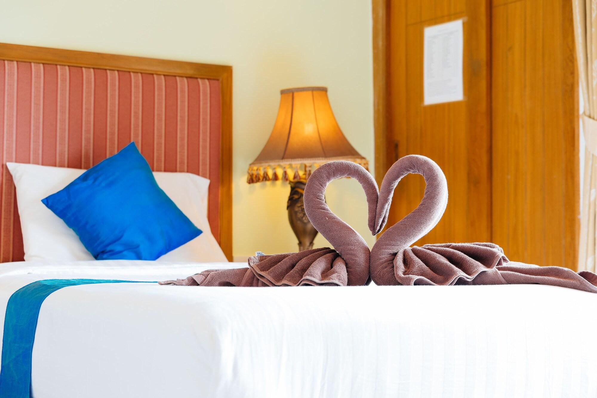 Hotel Thipurai 2*