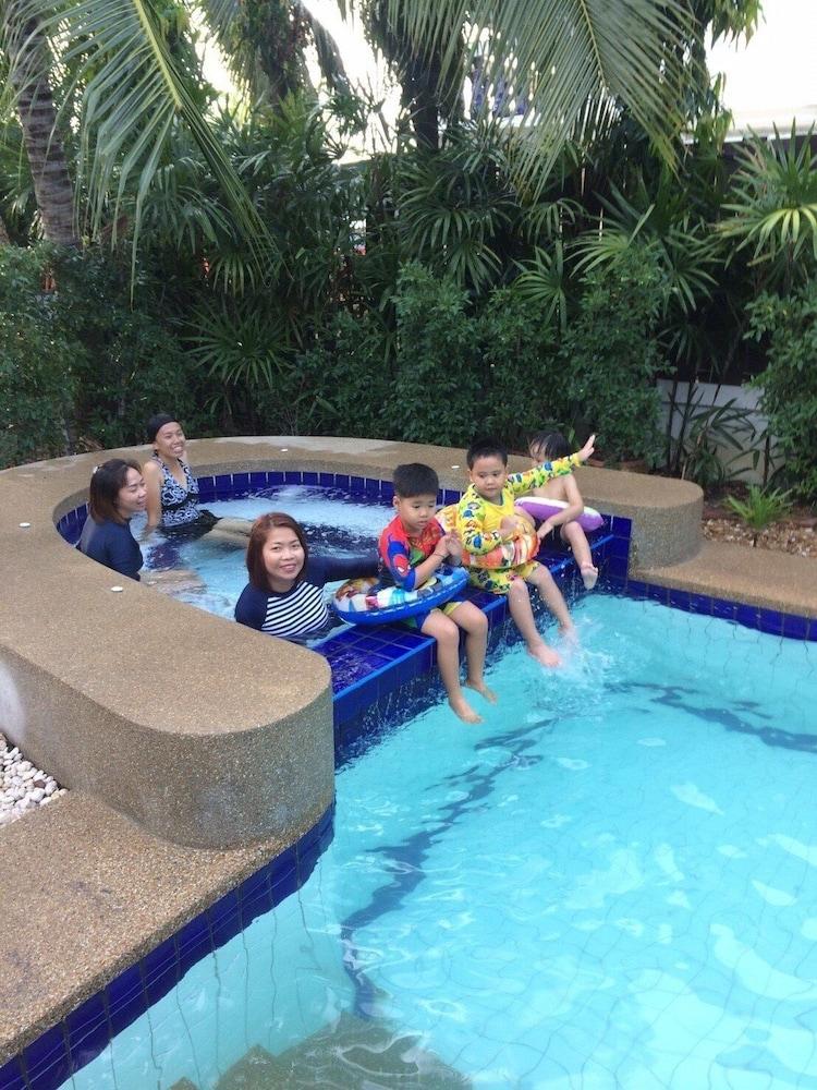 Baan Sudrak Pool Villa *