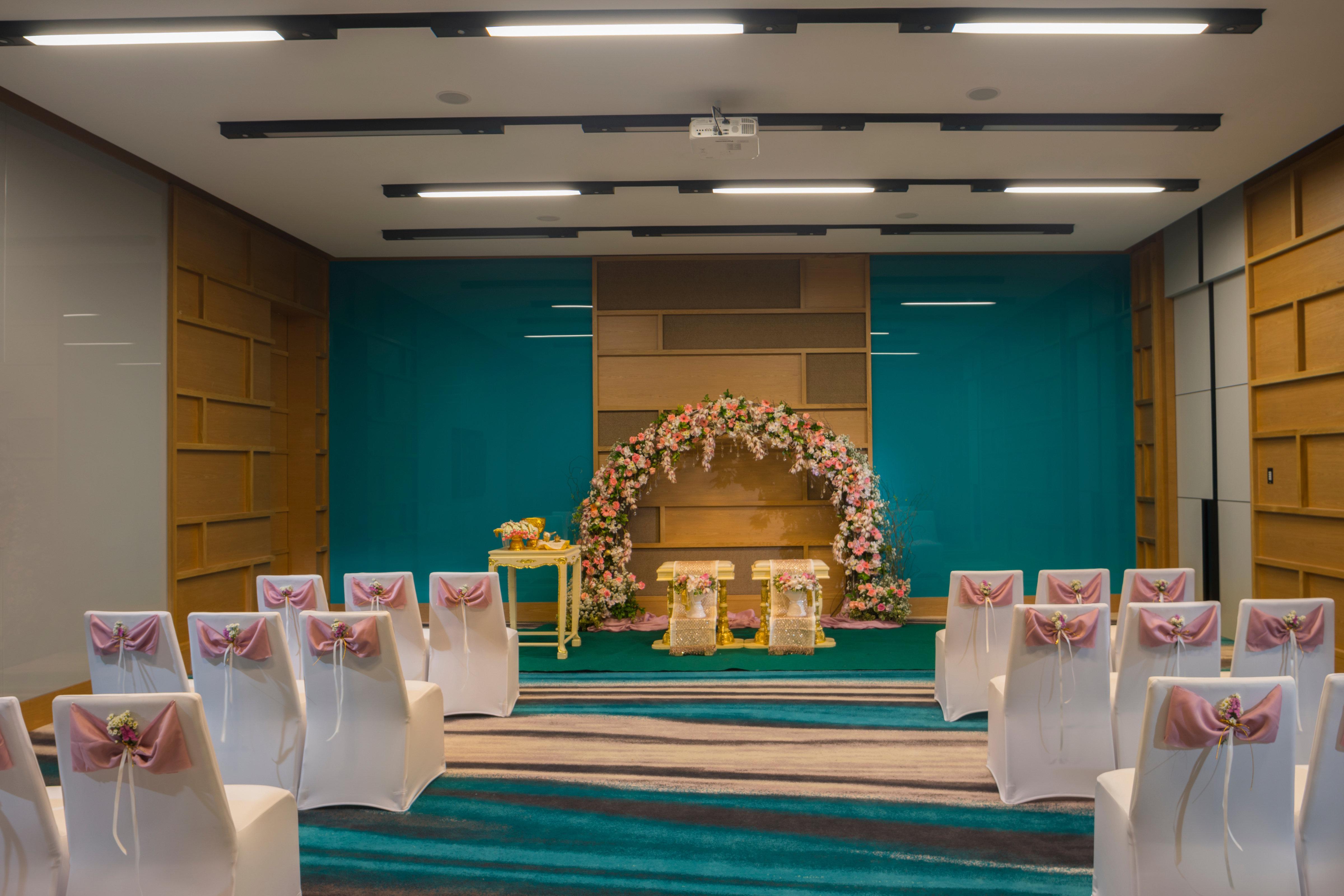 Vana Nava Hua Hin, An Ihg Hua Hin