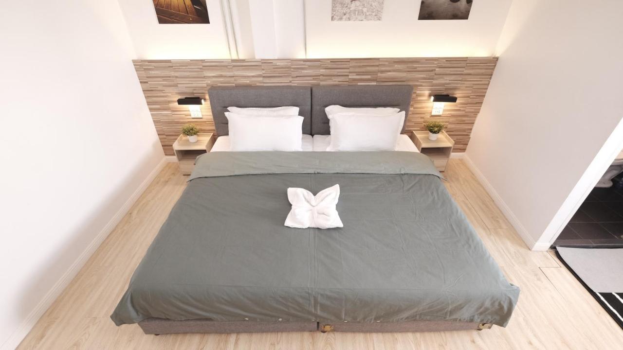 Kings Auto Guest house
