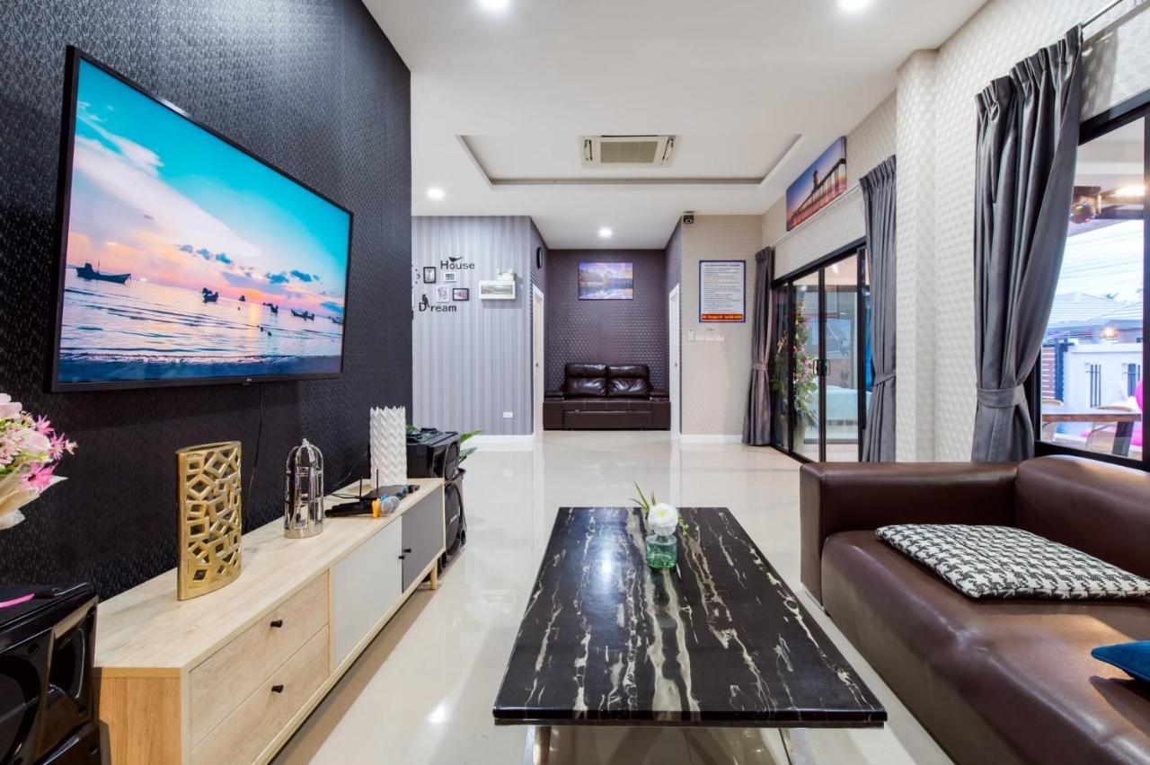 ปัณณภัสร์ Villa Hua Hin
