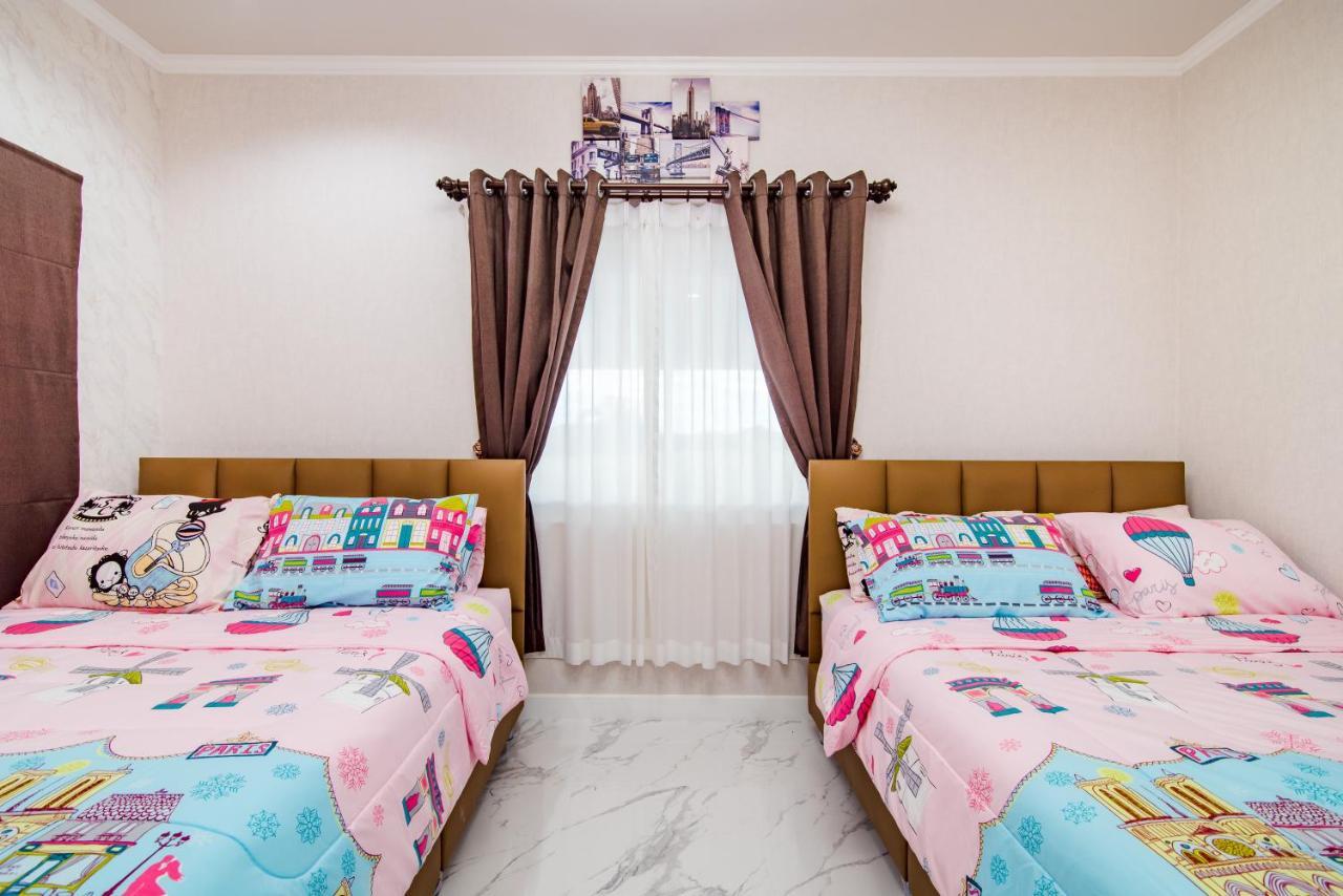 Pun 2 Villa
