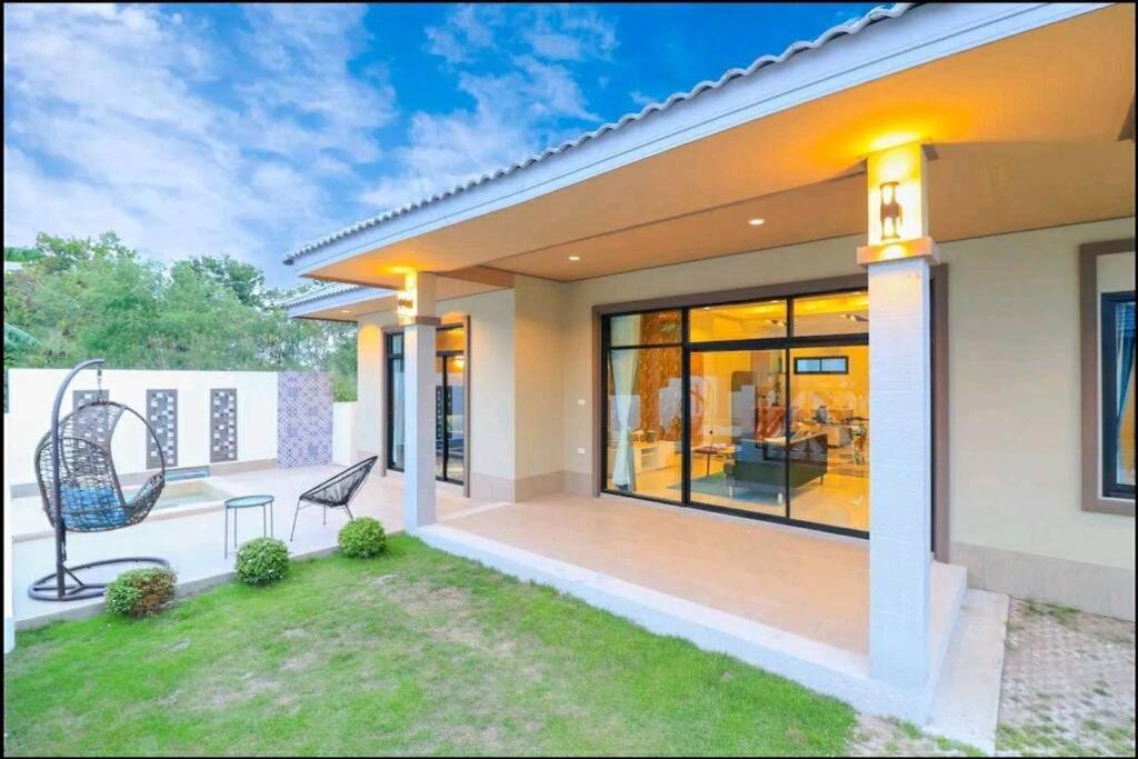 Villa Modern 华欣静家之私家spa池独栋别墅 Hua Hin