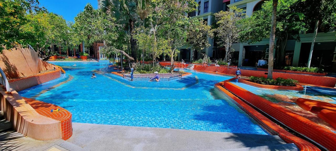 Apartamento Lahabana Condo: Highest Floor With Night Market Proximity *