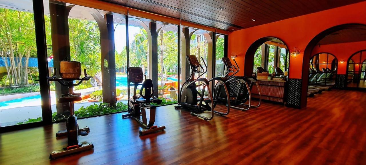 Lahabana Condo: Highest Floor With Night Market Proximity Apartamento