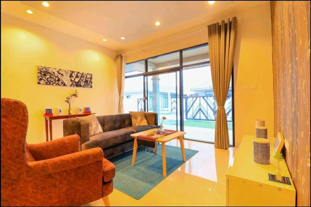 Modern 华欣静家之私家spa池独栋别墅 Villa