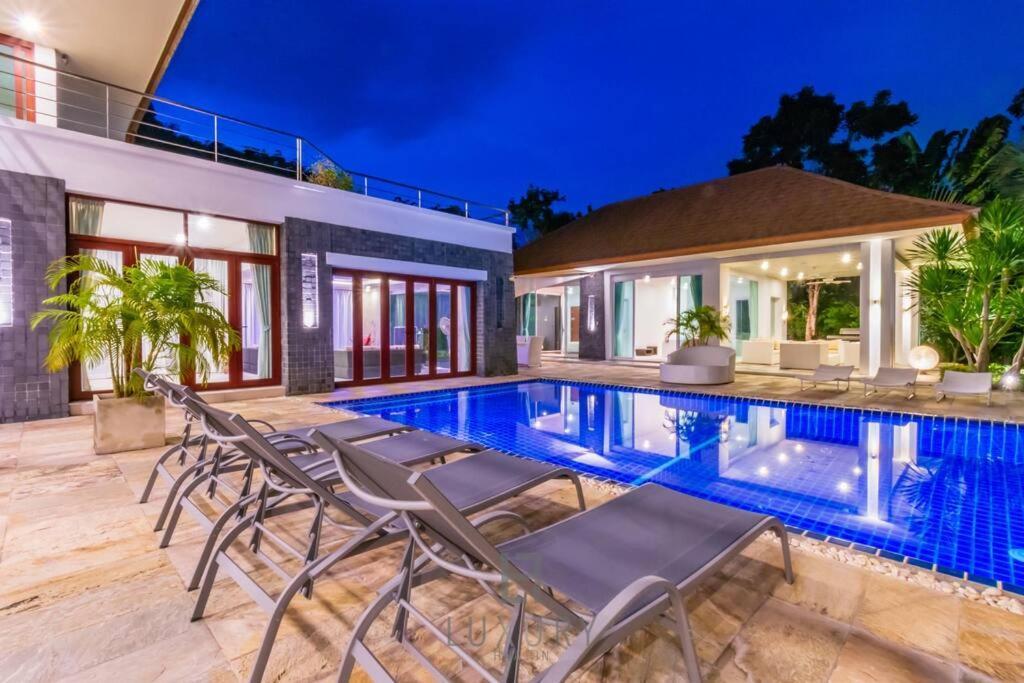 Unique Pool With 5 Bedrooms And Sea View Pm-c1 Hua Hin