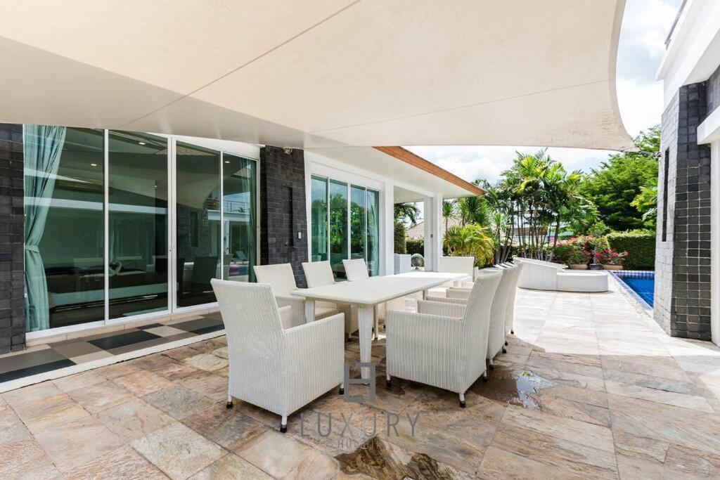 Unique Pool With 5 Bedrooms And Sea View Pm-c1 *