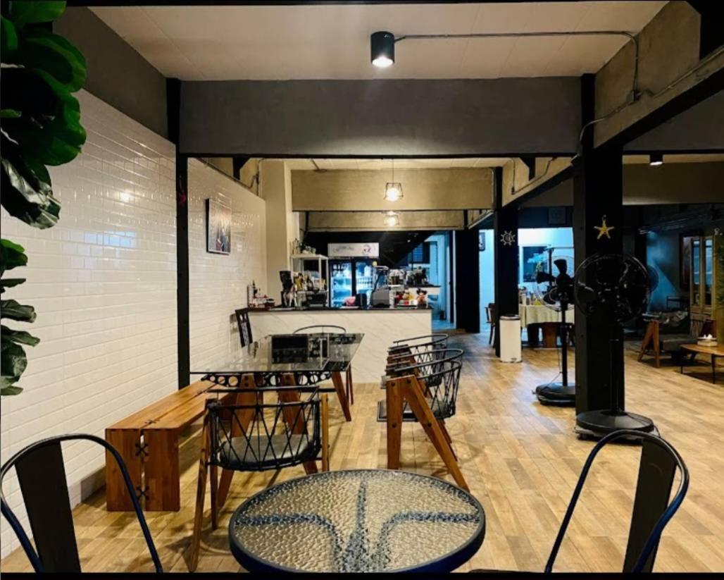 Captain Joe Cafe & Homestay Hua Hin