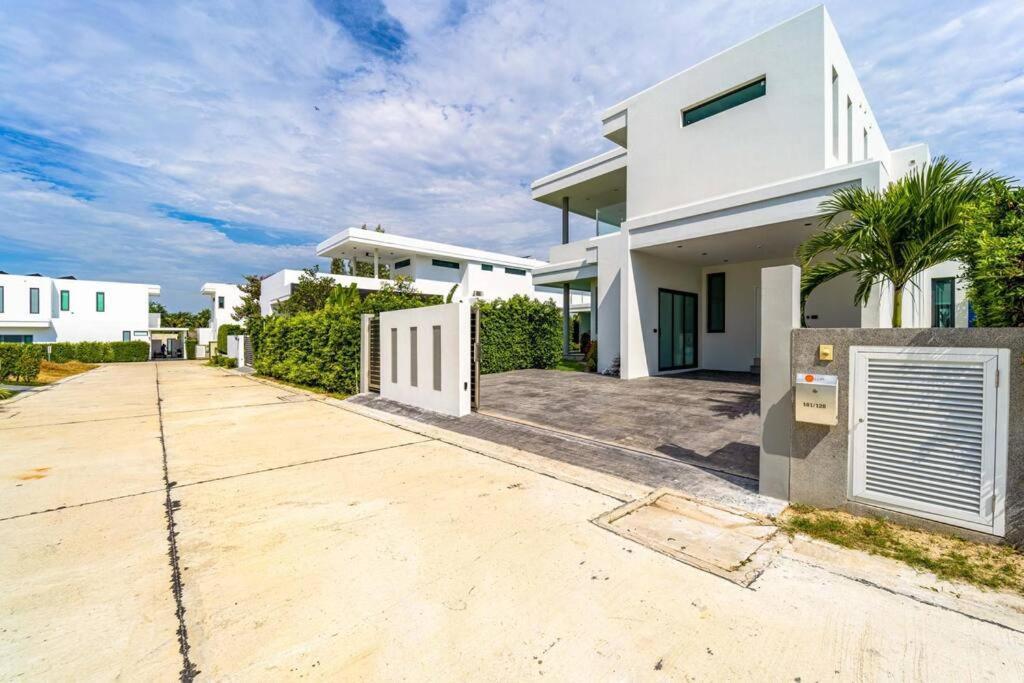 Luxury Modern 6 Bed Private Pool Llw Villa *