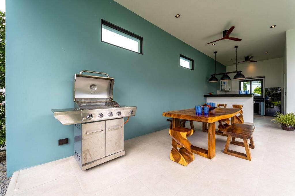 Luxury Modern 6 Bed Private Pool Llw Villa *