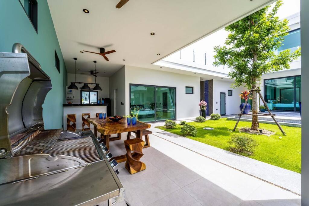 Villa Luxury Modern 6 Bed Private Pool Llw