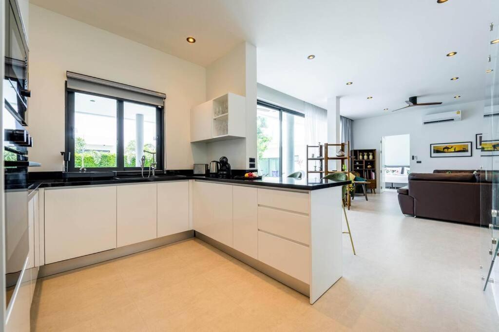 Villa Luxury Modern 6 Bed Private Pool Llw Hua Hin