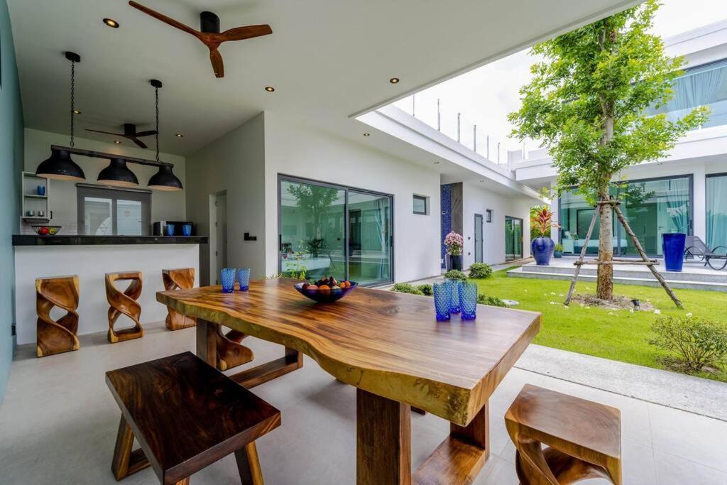 Luxury Modern 6 Bed Private Pool Llw Villa