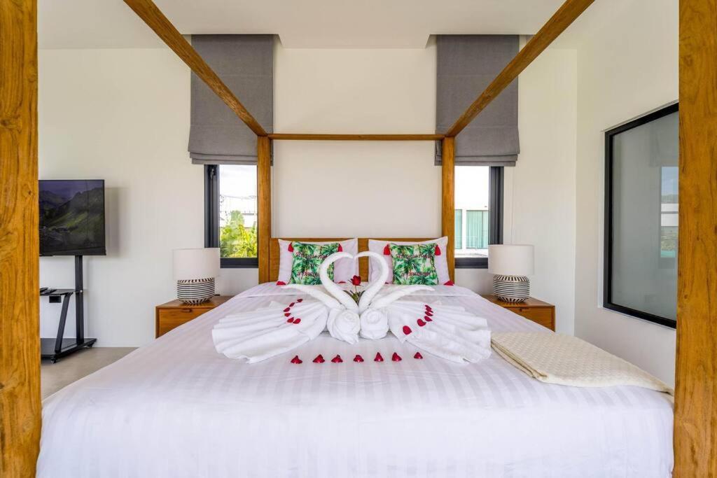 Villa Luxury Modern 6 Bed Private Pool Llw