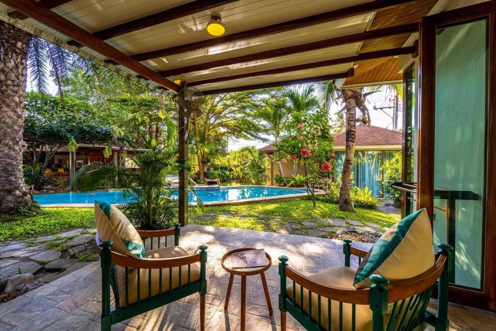 Secluded Oasis For Family And Friends Bm5 Villa