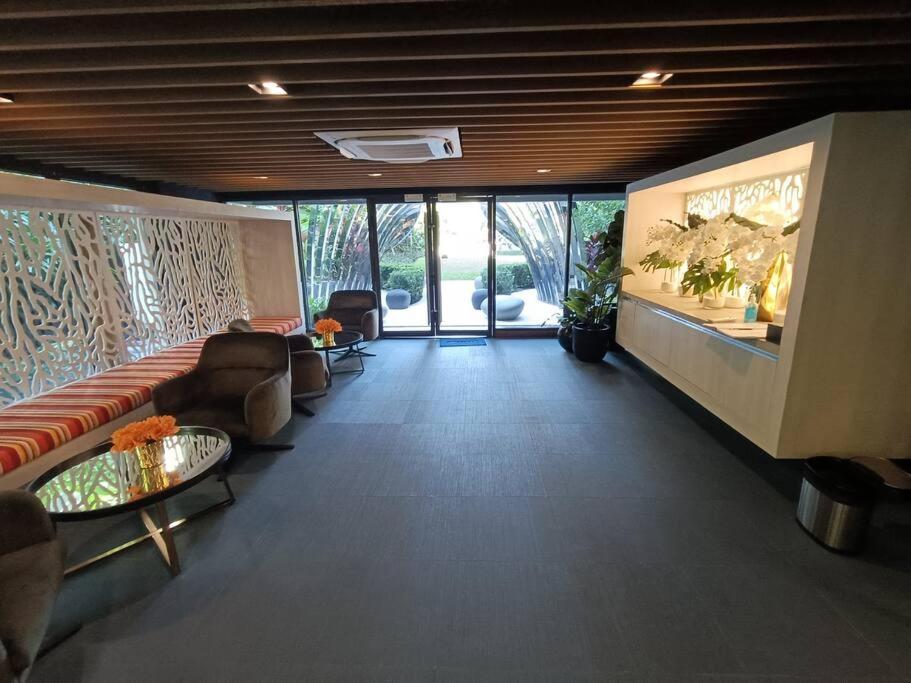 The Marvest 6th Floor Apartment *