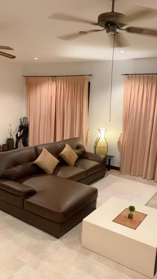 Villa Baan Roth Soi 112