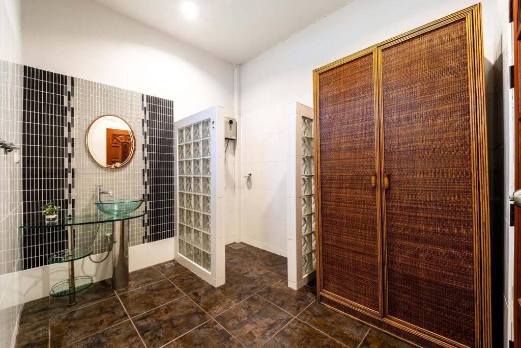 3 Bedroom Pool Close To Center! S102 Villa Hua Hin