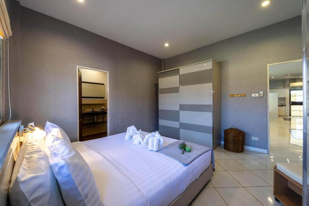 3 Bedroom Pool Close To Center! S102 Villa Hua Hin