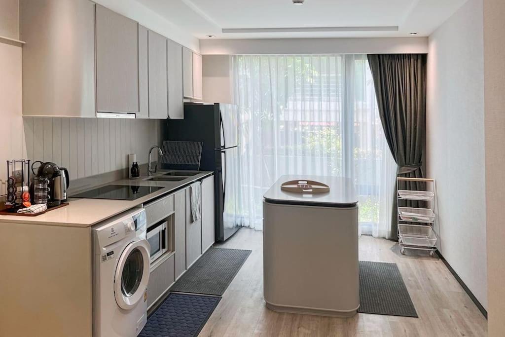 Intercontinental Residences 2 Bedroom Apartment *