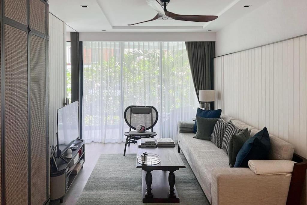 Intercontinental Residences 2 Bedroom Apartment *