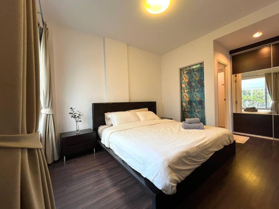 Apartment E202 Baan Sanpluem By Pat Hua Hin