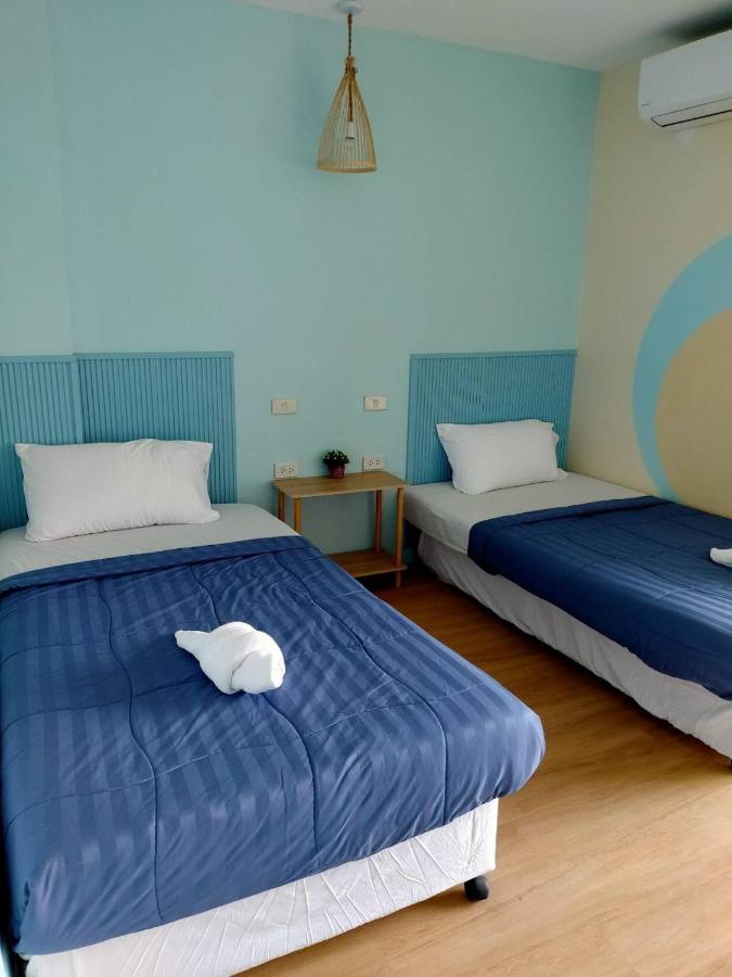 Hotel Castaway's 420