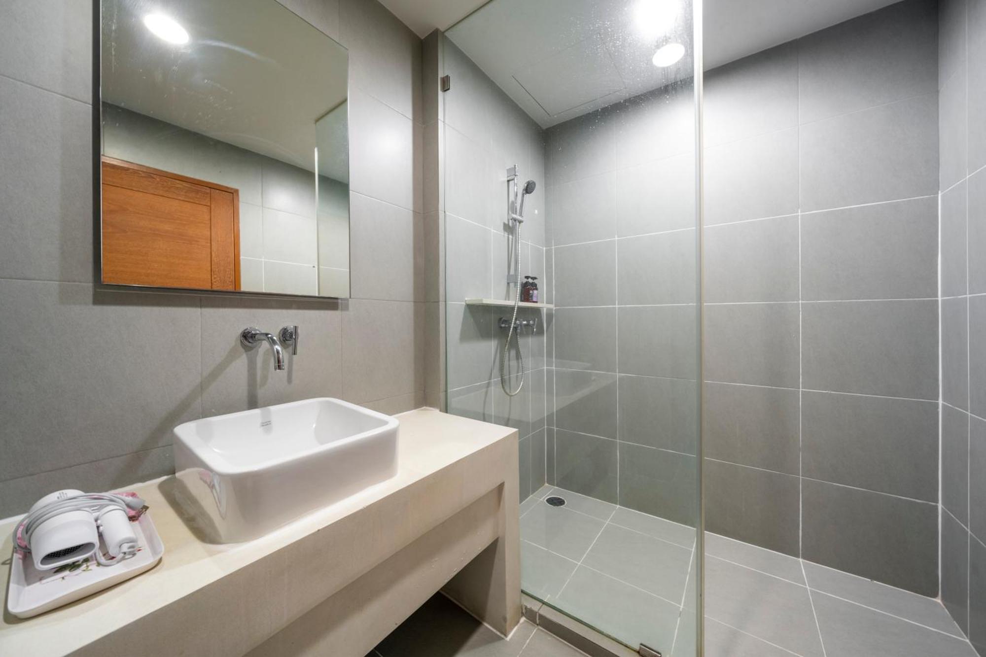Seaview & Beachfront 2br Apartment Hua Hin