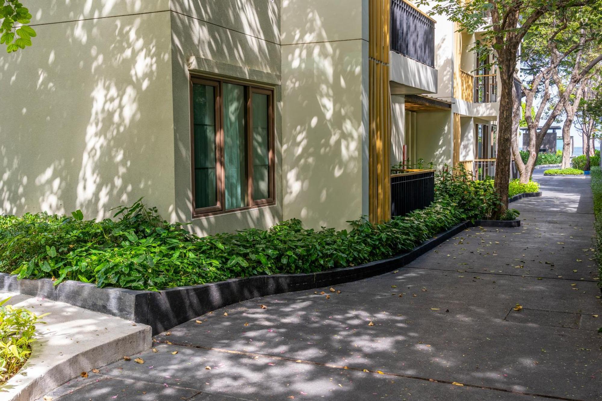 Apartment Seaview & Beachfront 2br
