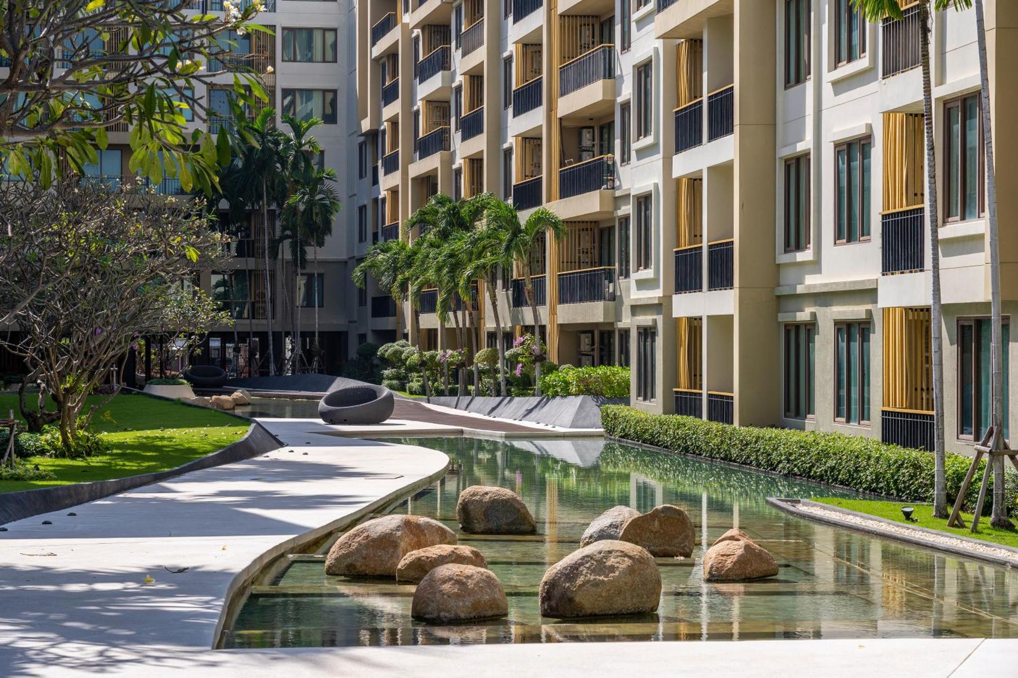 Seaview & Beachfront 2br Hua Hin