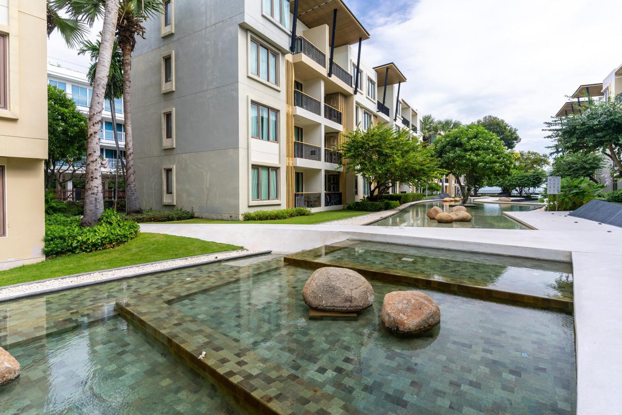 Seaview & Beachfront 2br Apartment Hua Hin