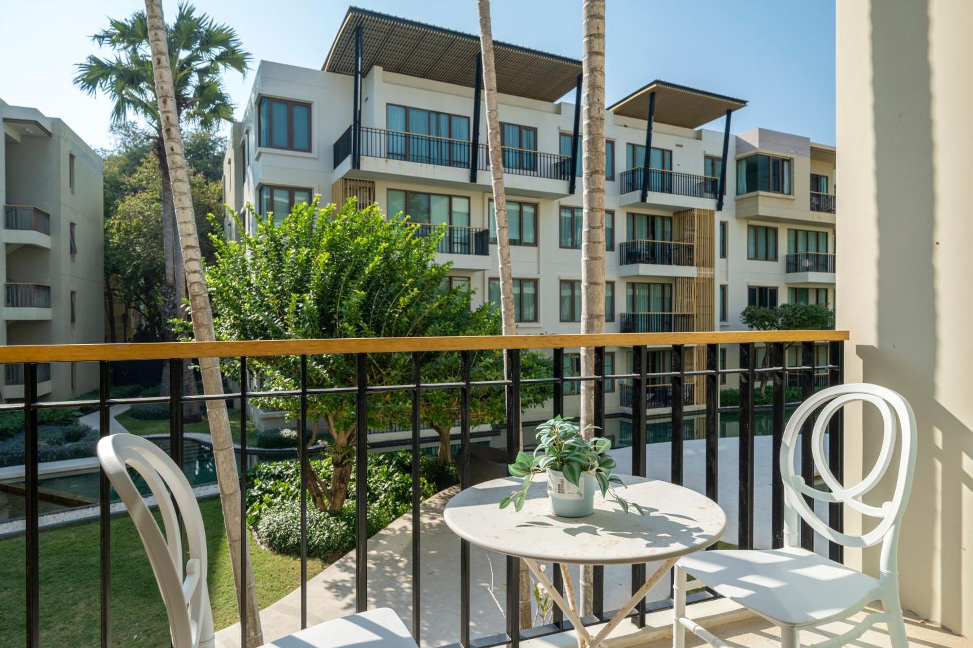 Apartment Seaview & Beachfront 2br