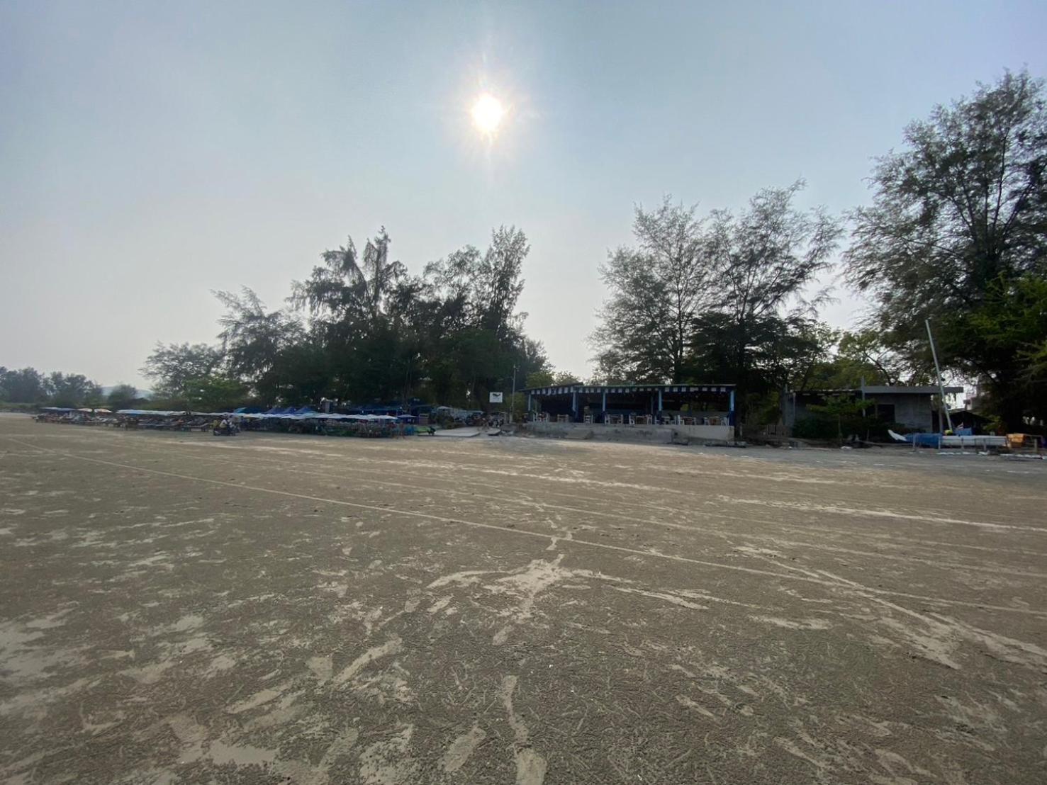 Sanctuary Near Khao Takiab Apartment