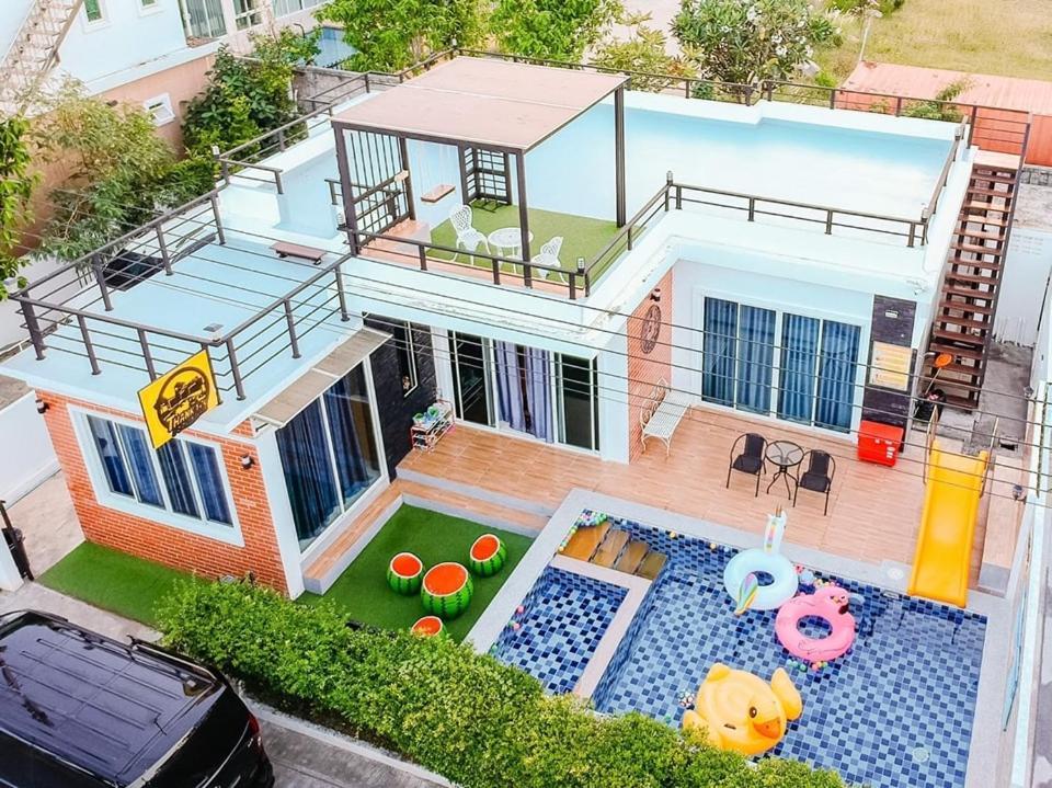 Villa Thank Pool Hua Hin