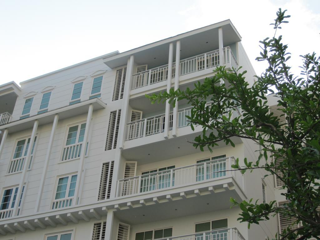 Summer Unit 703 Apartment *