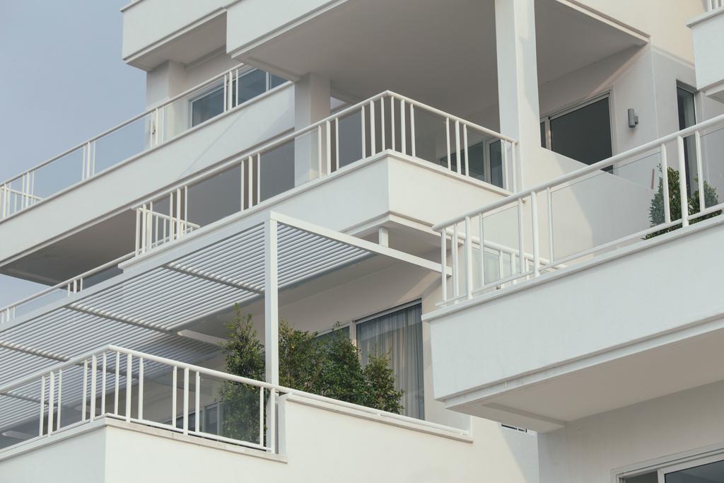 Apartment Cliff And Clouds *