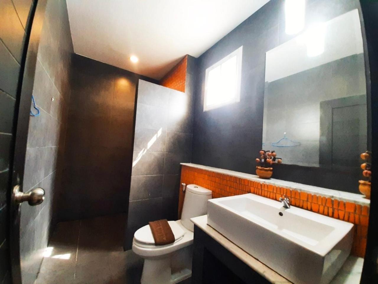 Rocky Party Pool 3 Bedrooom With Bbq & Karaoke Villa
