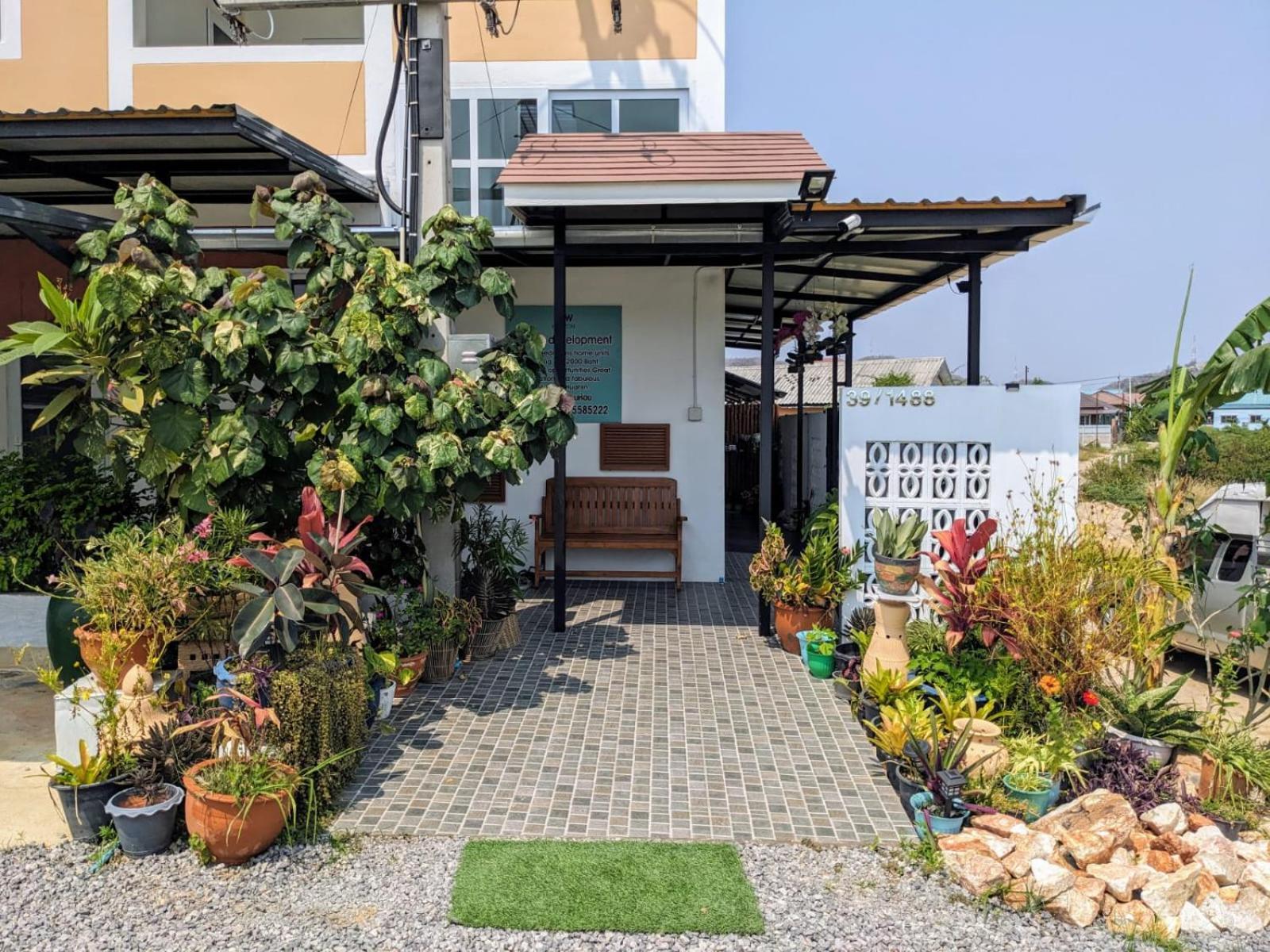 New Horizon Apartment Hua Hin