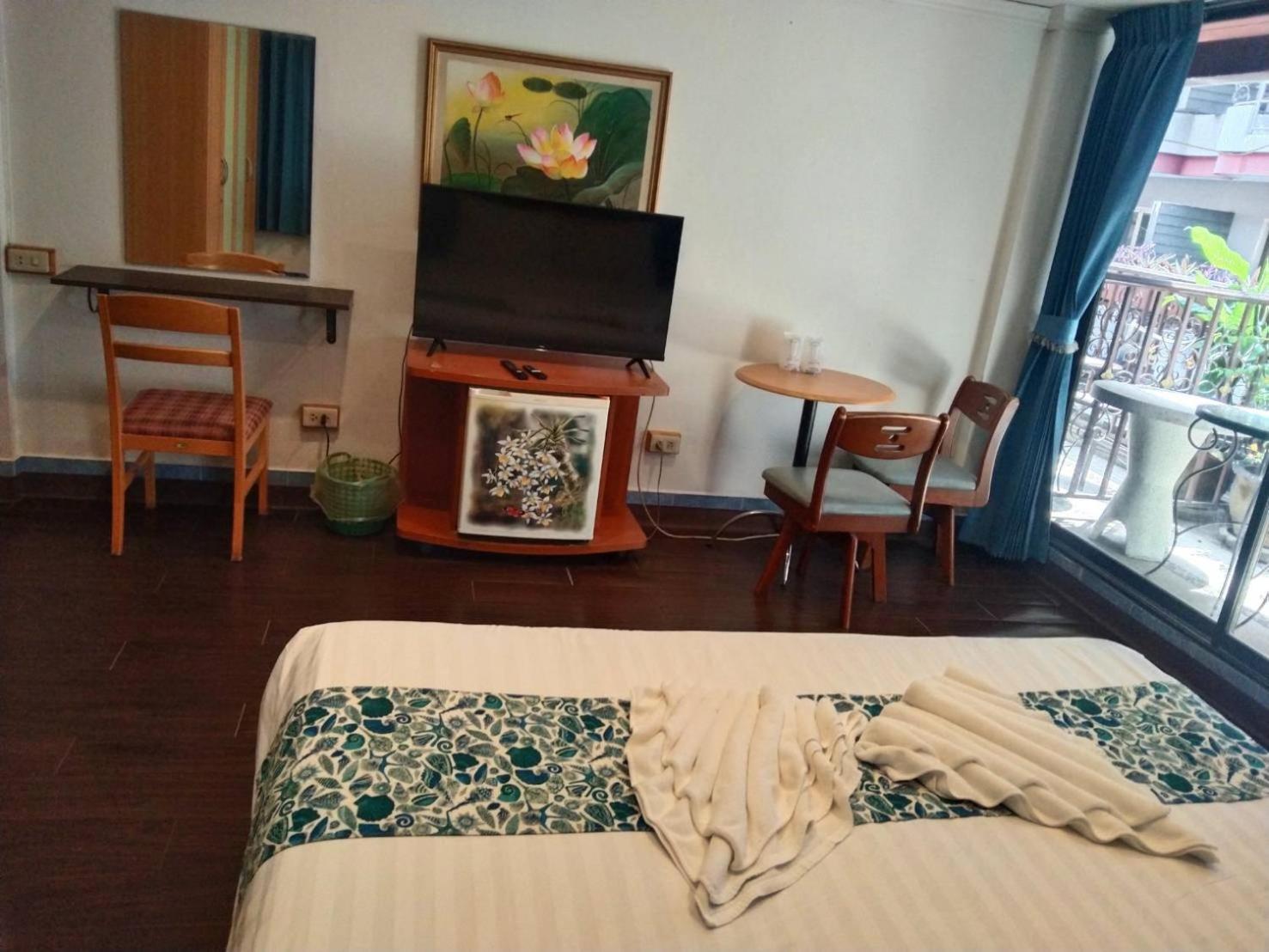 The L Hotel 3*