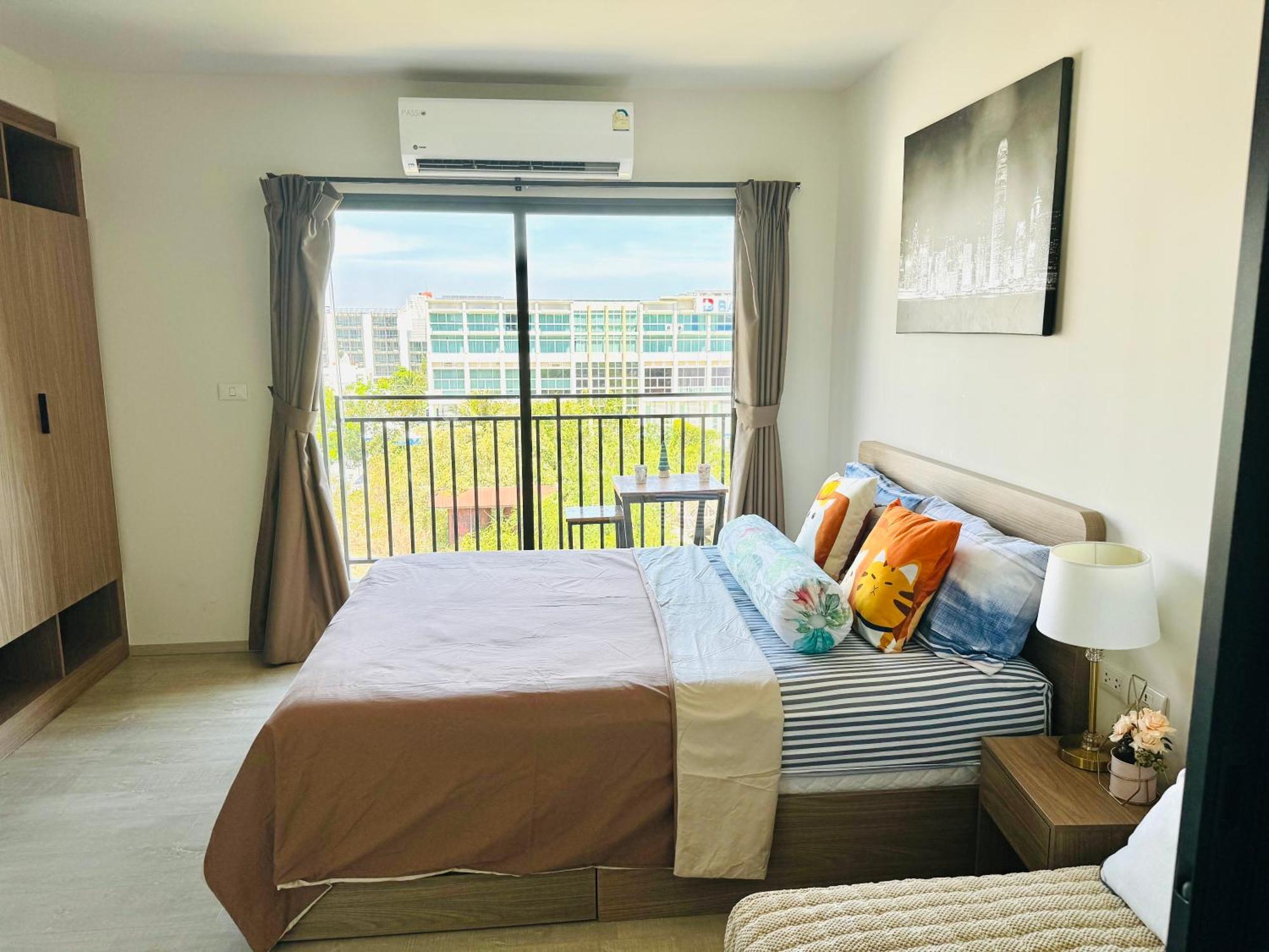La Casita Quiet, Bright With View Netflix Vip #2 HHQ
