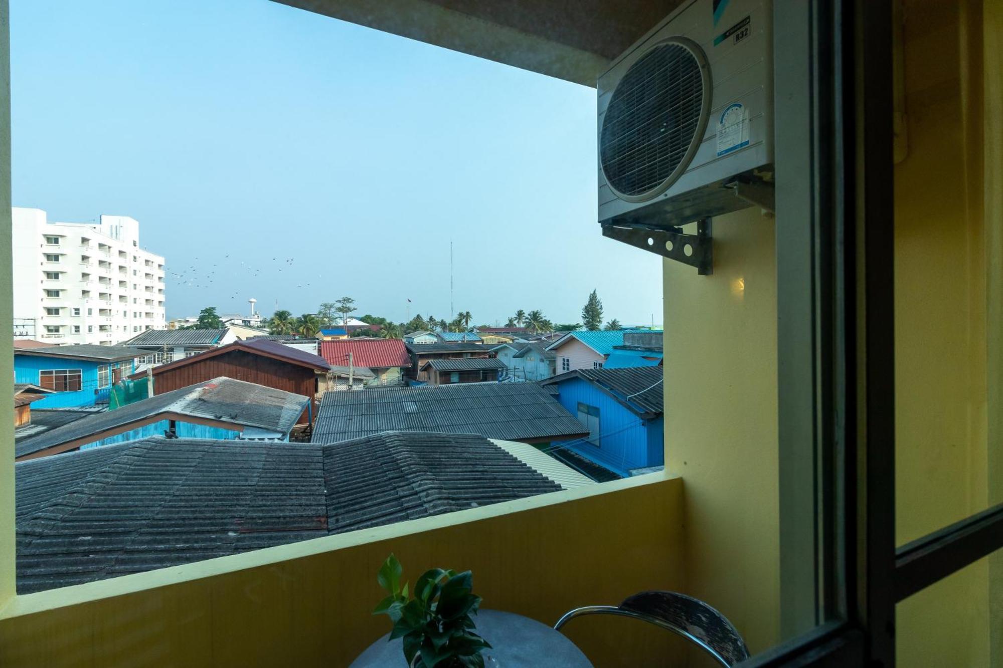 Hotel Chomsin ชมสินธุ์