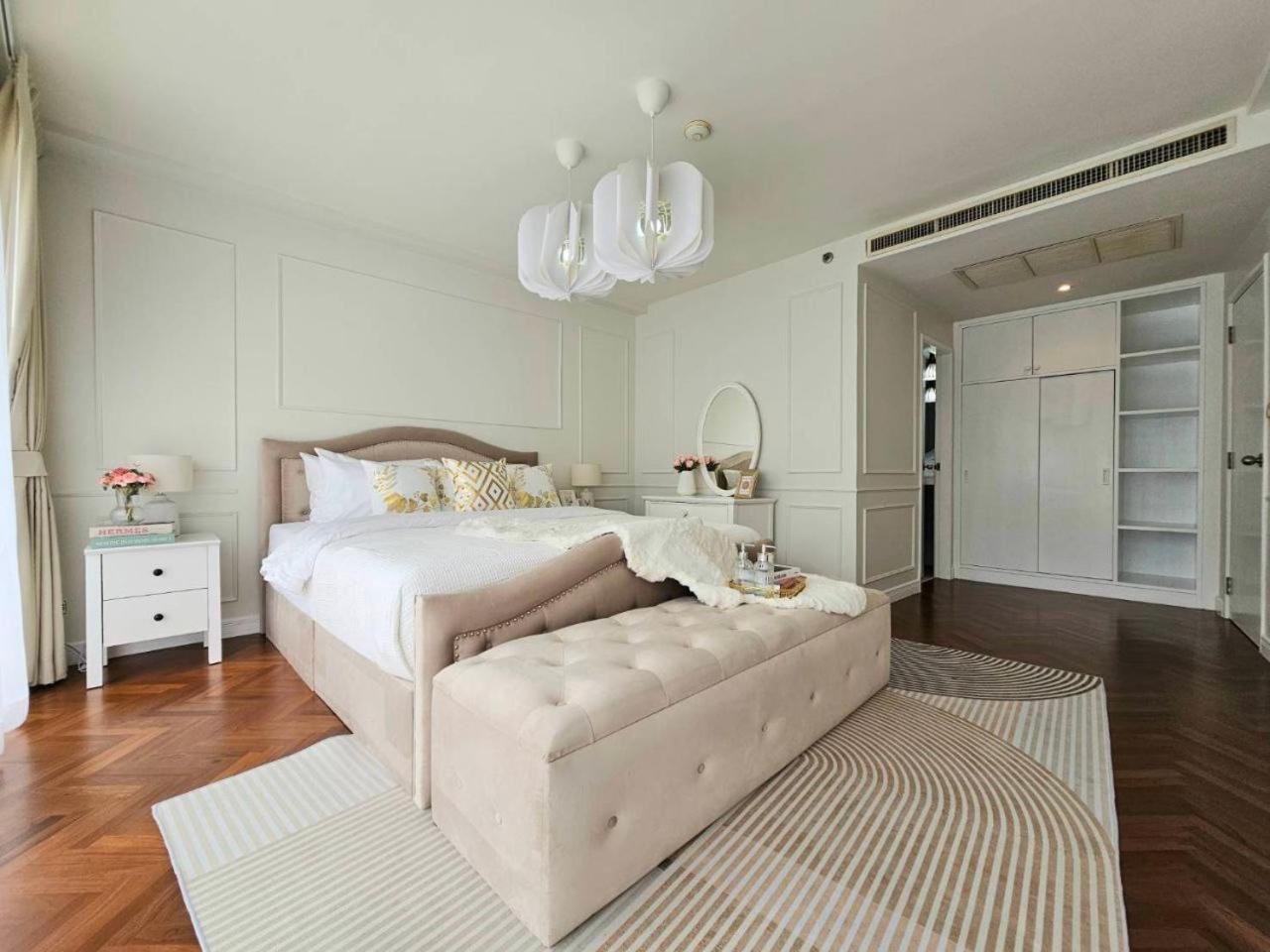 Baan Sansaran Excellent On The With A Large Territory And Swimming Pools. * HHQ